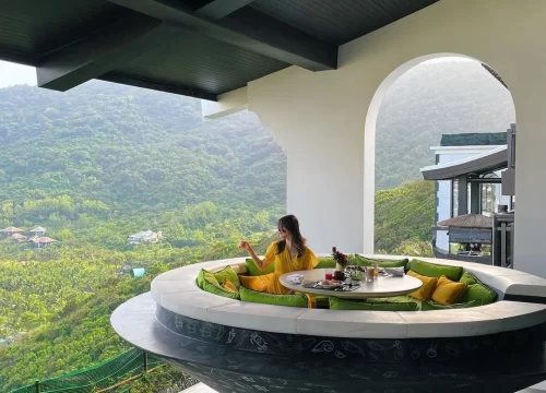 Citron InterContinental Da Nang Restaurant – Super Luxurious Ocean View Dining Space