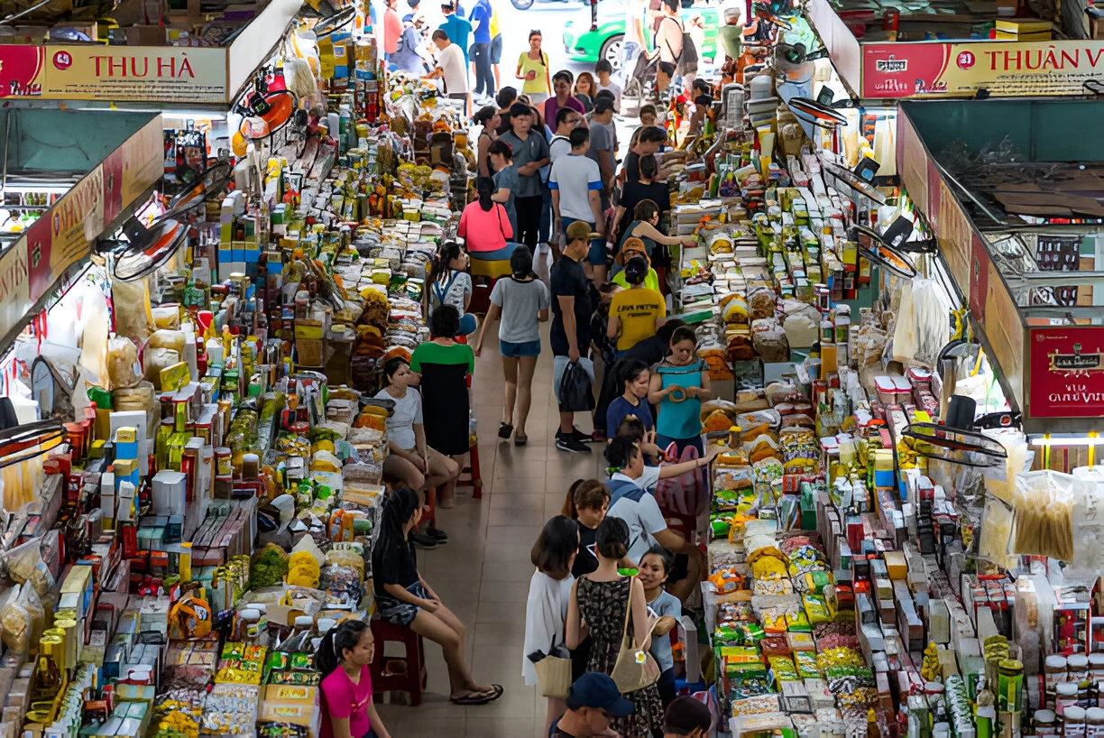 Enjoy a Vibrant Market Scene