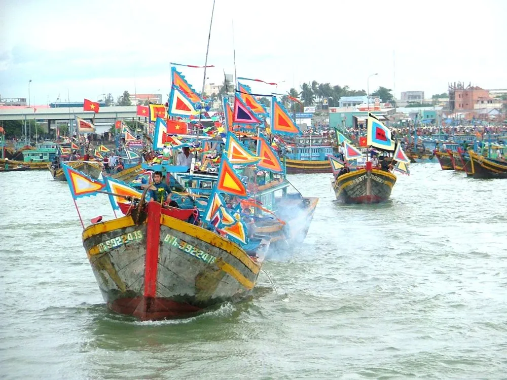 Whale Worship Festival (Cau Ngu) in Da Nang Activities