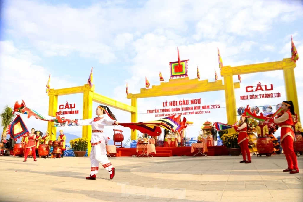 Whale Worship Festival (Cau Ngu) in Da Nang - Image Credit to VOV
