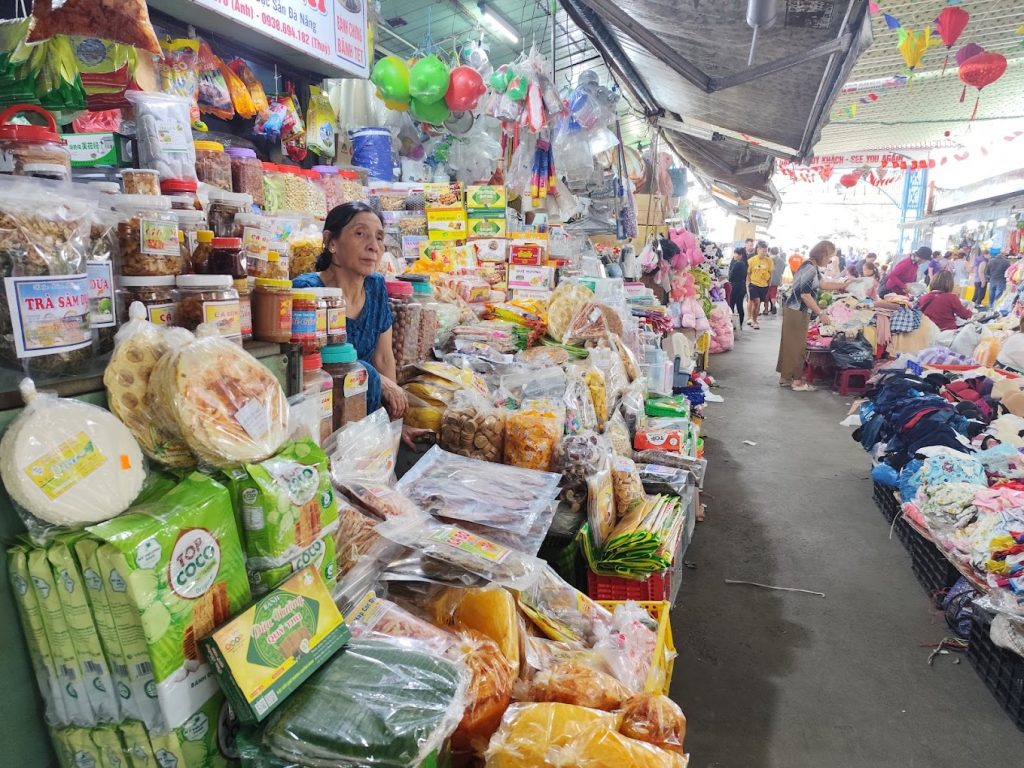 Con Market by Michael Scofield