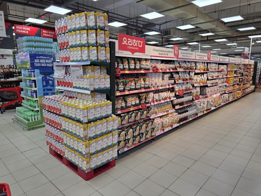 Lotte Mart Supermarket by Hwang