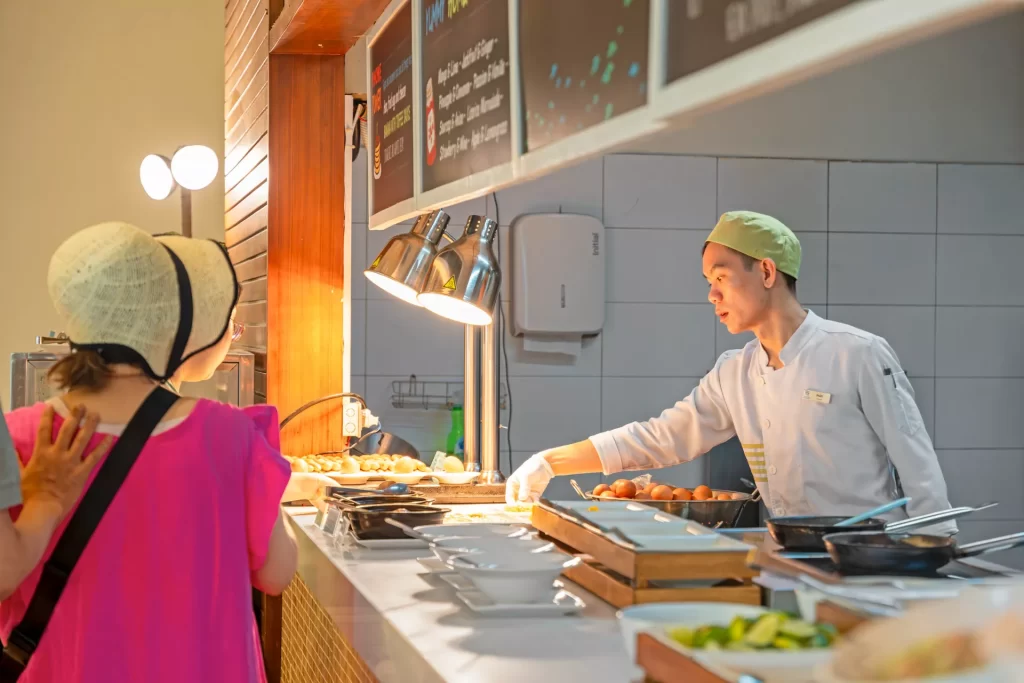Restaurant in À La Carte Da Nang Beach