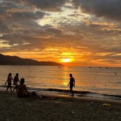 Da Nang weather forecast: sunset over the beach with dramatic clouds during El Niño season