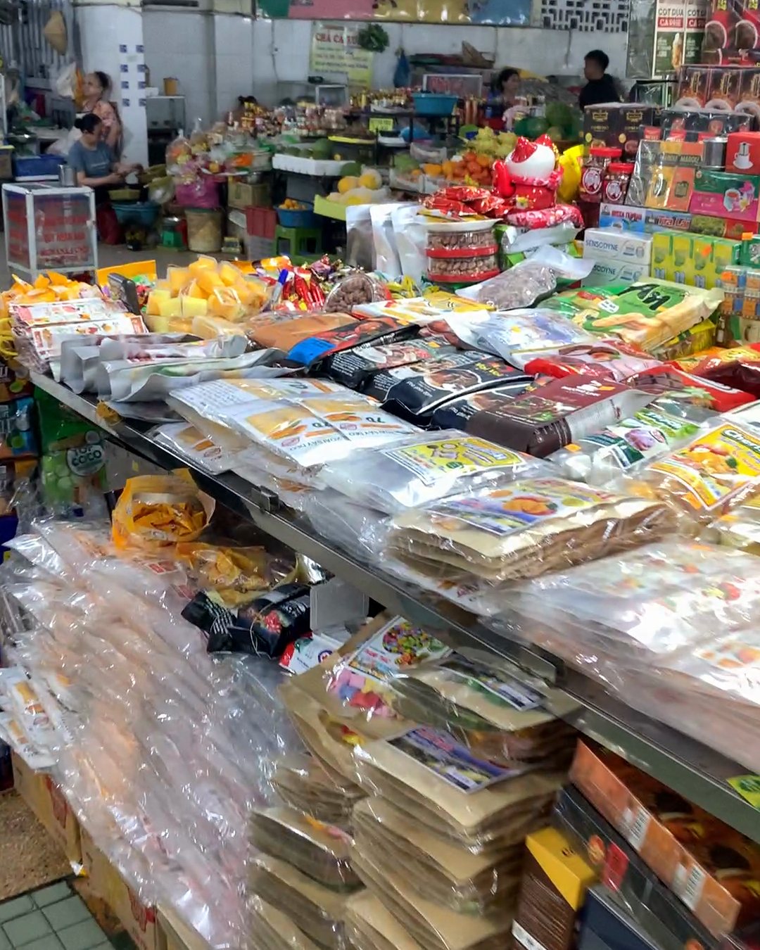 Dried fruit and Vietnamese snacks on the ground floor of Han Market