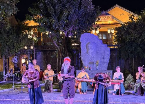 Hoi An Folk Art Performance at Kazik Park: Music, Dance & a Night to Remember (Oct 2026)