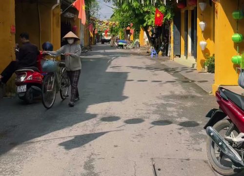 Is Hoi An Worth Visiting in October & November 2026? Yes: Sunny Days, Empty Streets