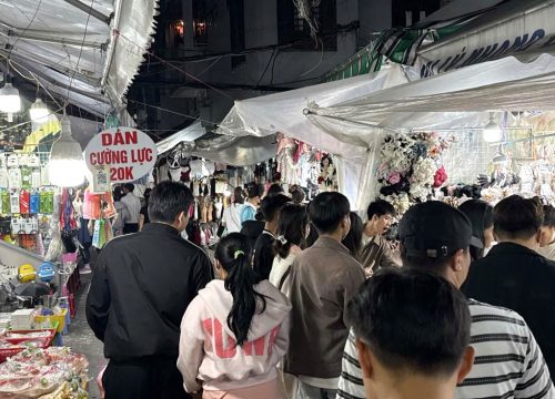 Le Duan Night Market Da Nang: The Local Shopping Alley Most Tourists Miss (2026)
